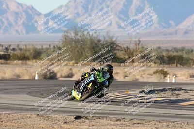 media/Dec-07-2025-CVMA (Sun) [[3e7d2de5dc]]/Race 17-Amateur Formula Middleweight/